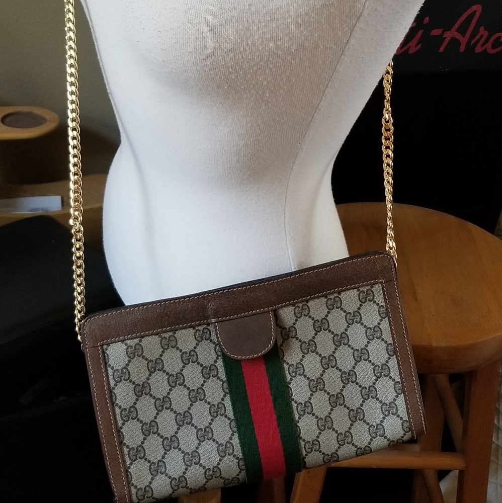 Authentic Gucci - Picture 7 of 7